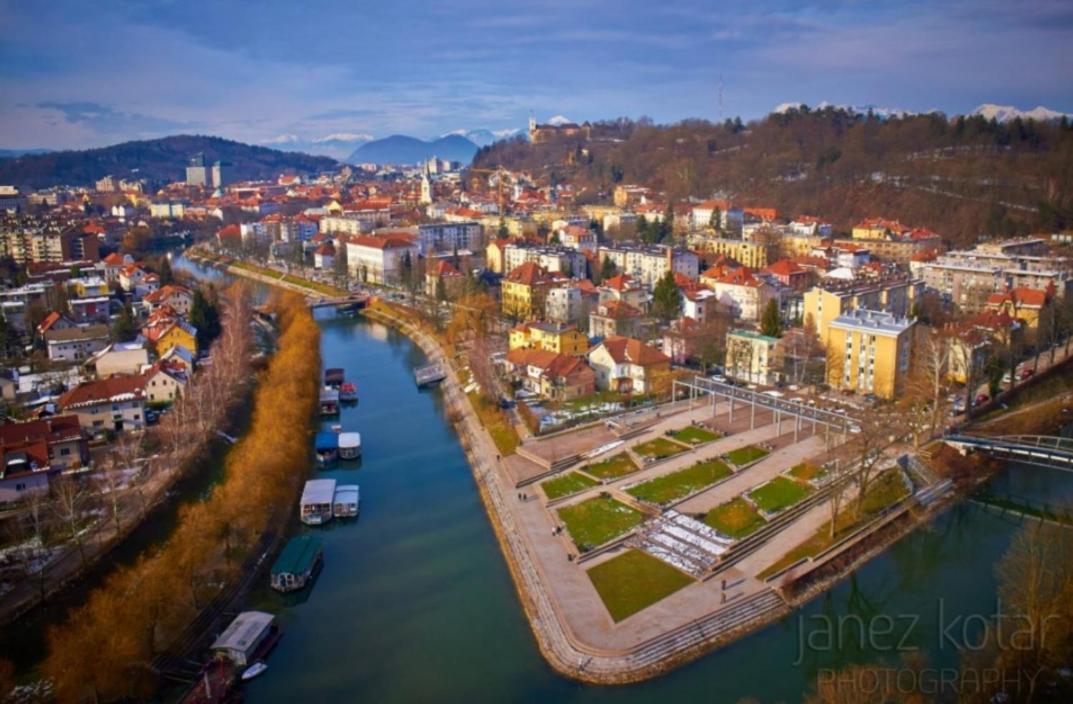 Ljubljanaart Apartment Bagian luar foto